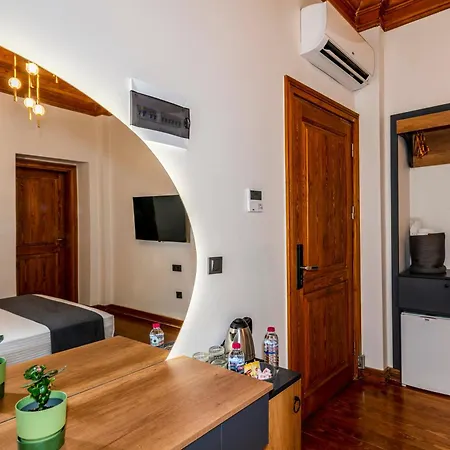 Elmira Pera & - Special Class Hotel