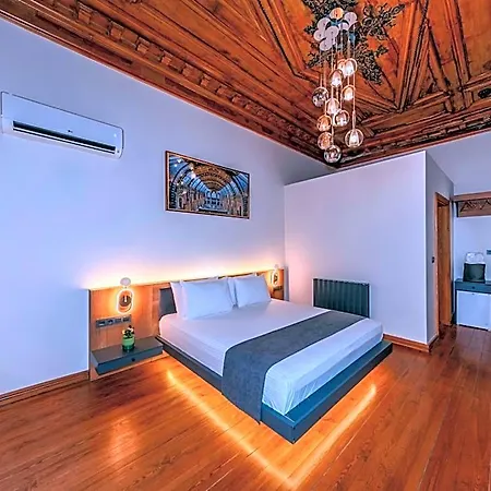 Hotel Elmira Pera & - Special Class 4*