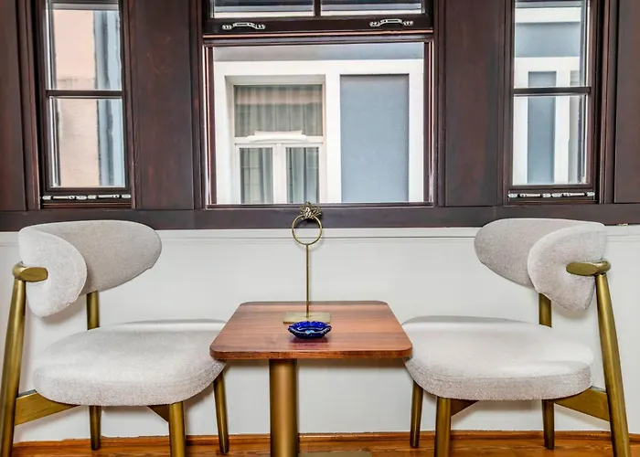 Elmira Pera & - Special Class