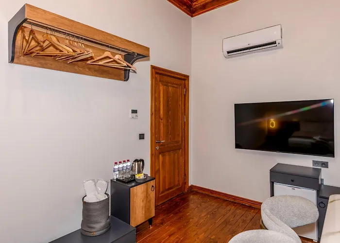 Elmira Pera & - Special Class Hotel