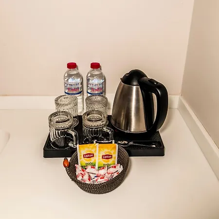 Elmira Pera & - Special Class