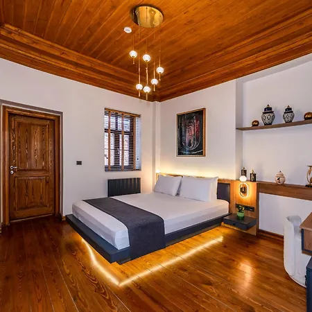 Elmira Pera & - Special Class Hotel