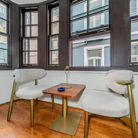 Elmira Pera & - Special Class Istanboel